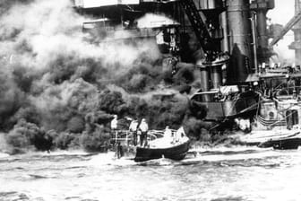Pearl Harbor 1941: Mit dem Angriff auf den US-Flottenstützpunkt überraschten die Japaner die Vereinigten Staaten.