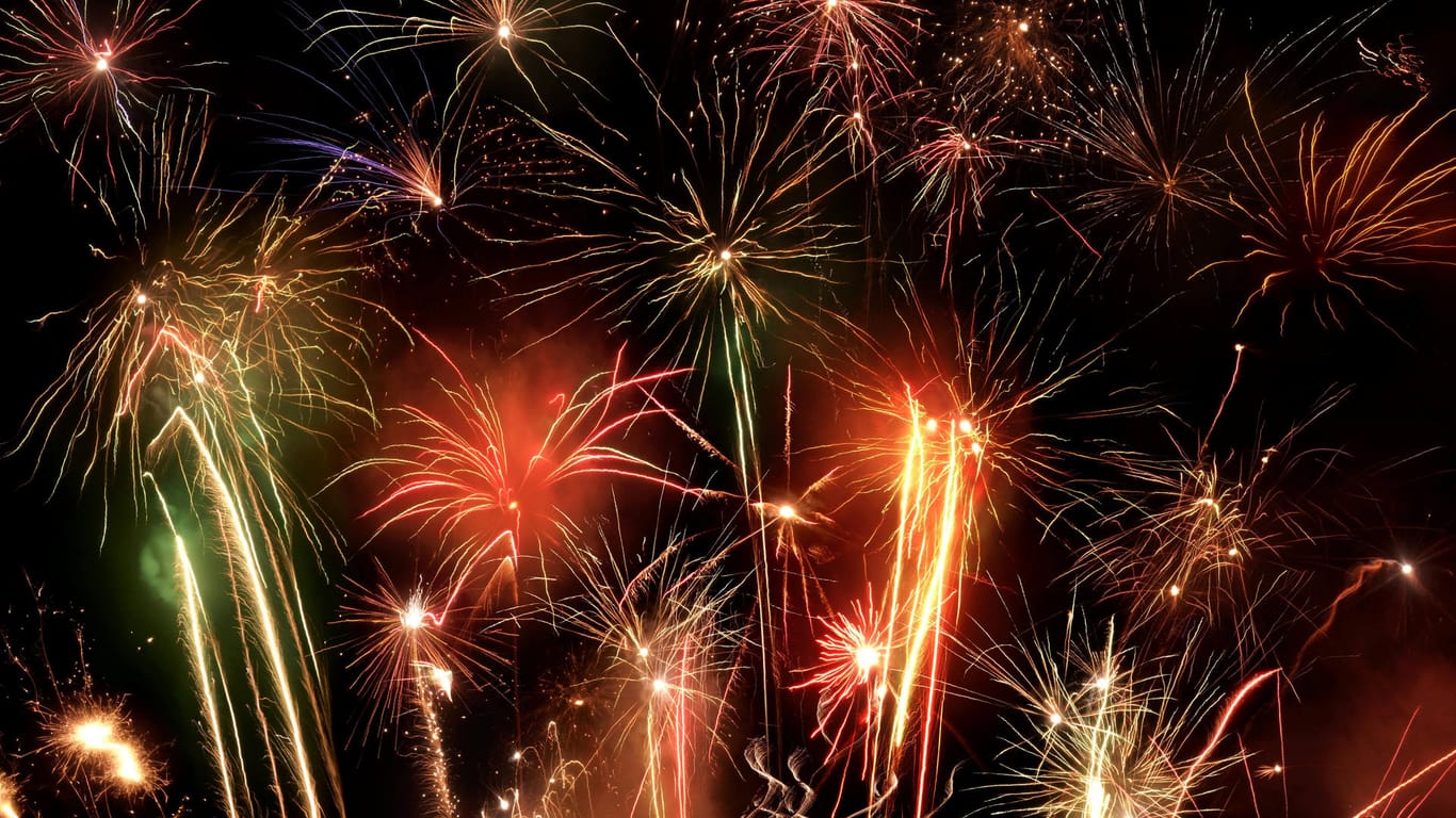 Silvester-Feuerwerk (Symbolbild): Auch dieses Jahr dürfen keine Böller und Raketen verkauft werden.