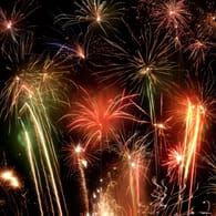 Silvester-Feuerwerk (Symbolbild): Auch dieses Jahr dürfen keine Böller und Raketen verkauft werden.