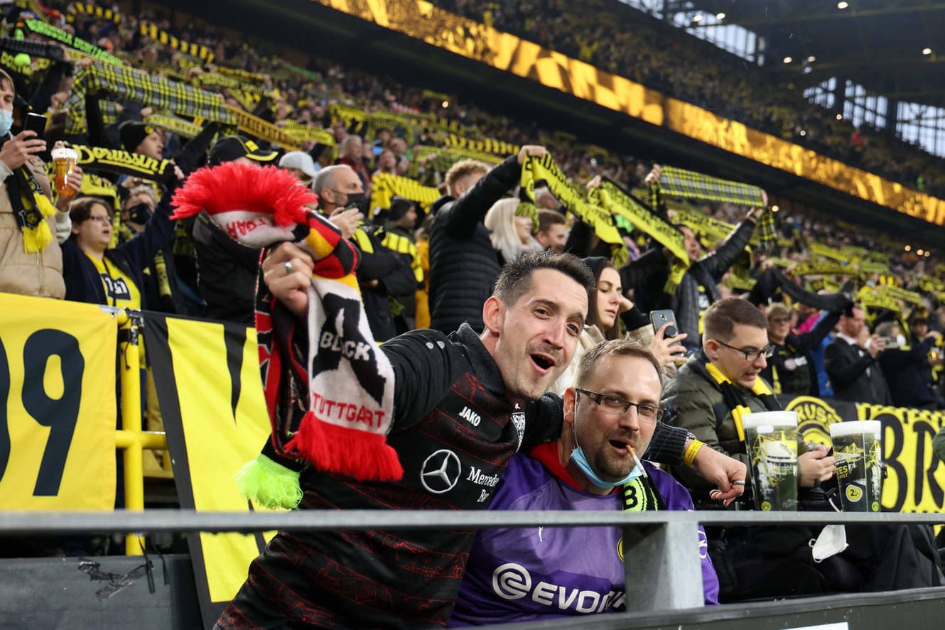 Dicht zusammenstehen: Solche Fanbilder sind wohl erst mal Geschichte.