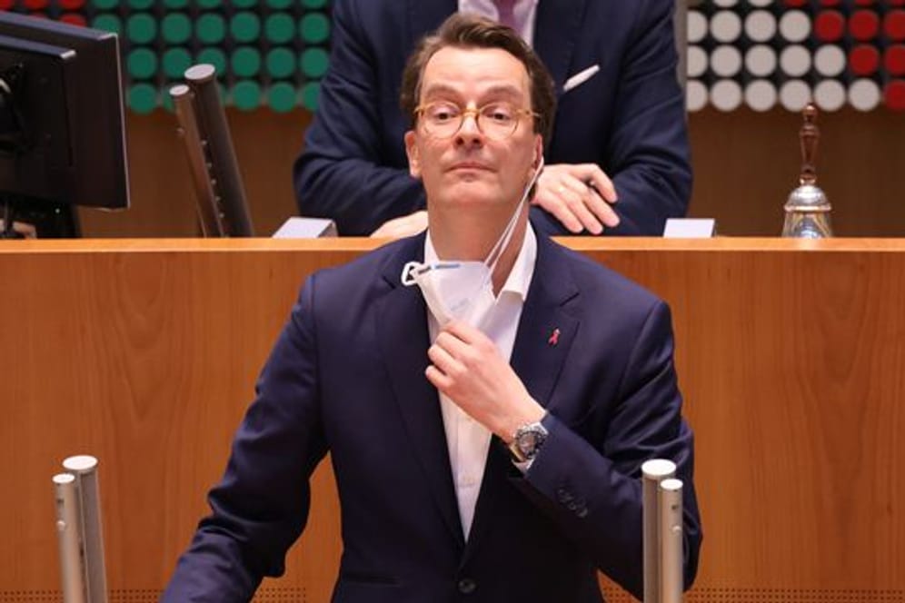 Hendrik Wüst im Landtag