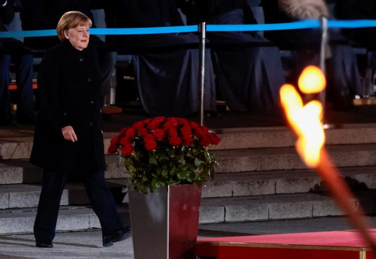Angela Merkel: Die Jahre als Kanzlerin seien oft ereignisreich und sehr herausfordernd gewesen, sagte sie.