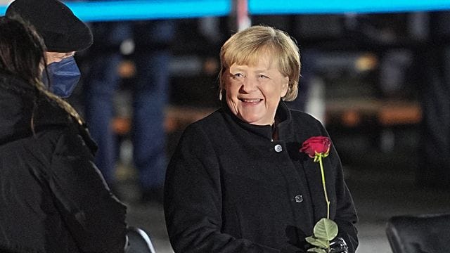 Bundeskanzlerin Angela Merkel nach dem Großen Zapfenstreich.