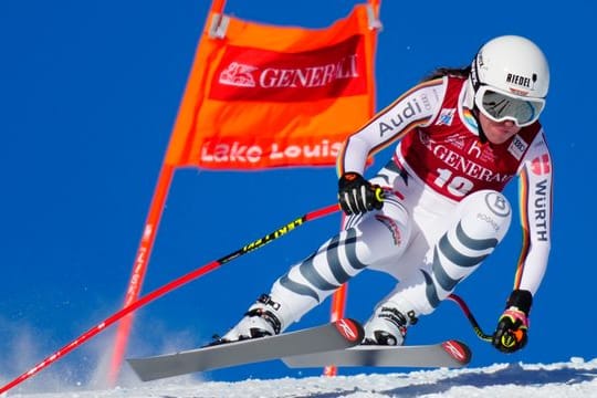 Wurde bei der Abfahrt in Lake Louise nur Zehnte: Kira Weidle in Aktion.