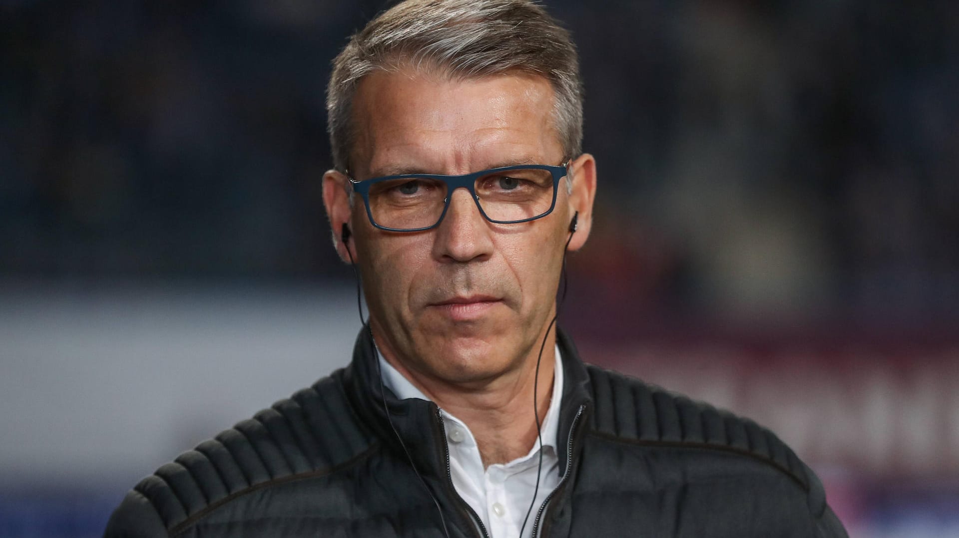 Peter Knäbel: Der Sportvorstand von Schalke 04 zeigt trotz Corona-Erkrankung keine Symptome. Peter Knäbel: Der Sportvorstand von Schalke 04 zeigt trotz Corona-Erkrankung keine Symptome.