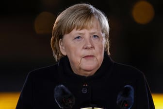 Angela Merkel: In ihrem letzten Podcast als geschäftsführende Bundeskanzlerin ruft Merkel die Bürgerinnen und Bürger noch einmal dazu auf, sich impfen zu lassen.