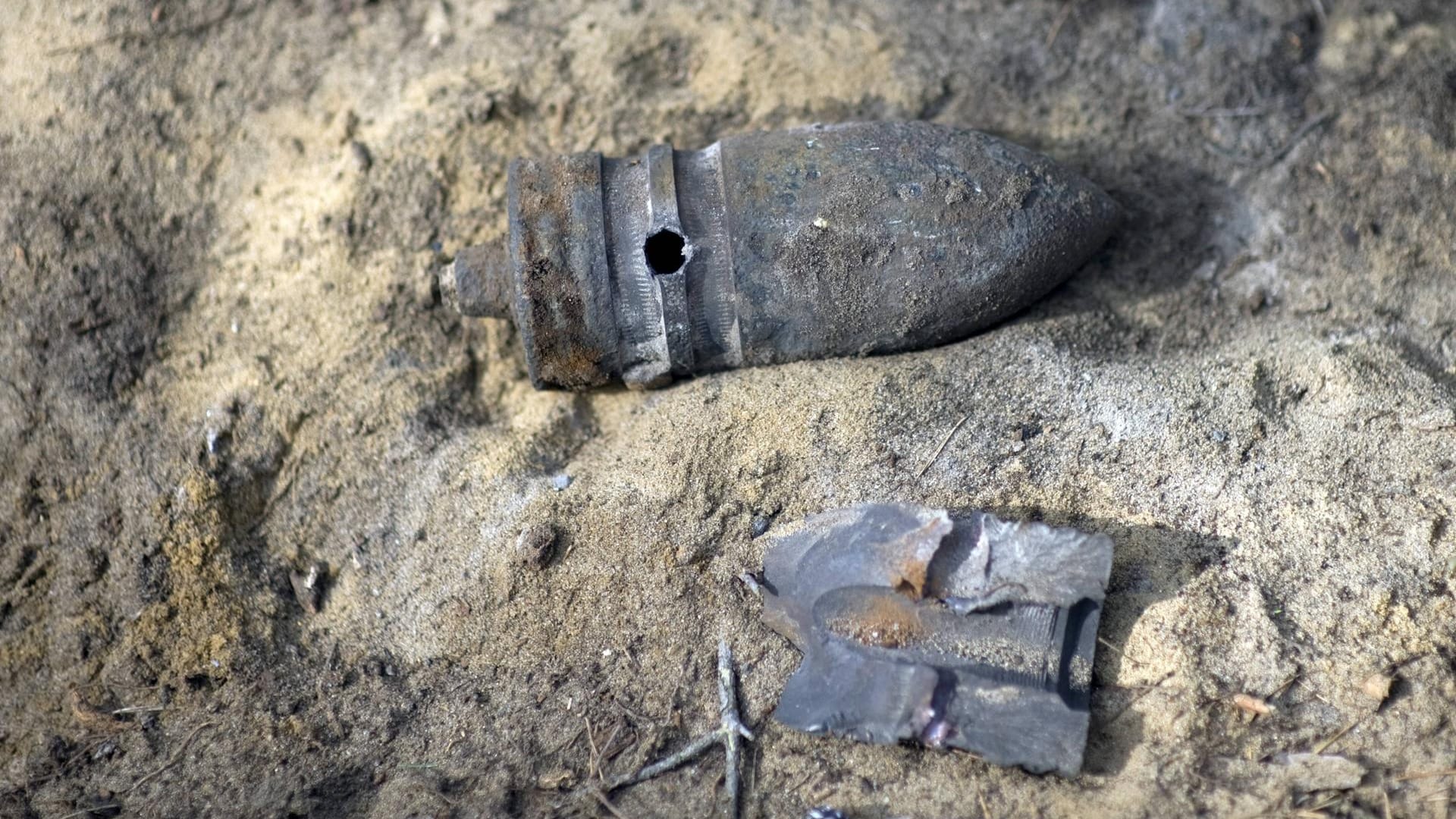 Eine Panzerabwehrgranate aus dem Zweiten Weltkrieg (Symbolbild): Eine ähnliches Geschoss ist nun in einem Po von einem Waffensammler aus Großbritannien aufgetaucht. Eine Panzerabwehrgranate aus dem Zweiten Weltkrieg (Symbolbild): Eine ähnliches Geschoss ist nun in einem Po von einem Waffensammler aus Großbritannien aufgetaucht.