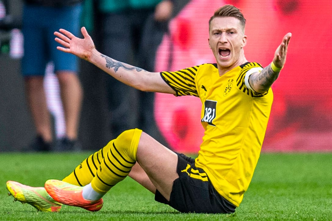 Marco Reus: Der Dortmunder Kapitän war mit den Schiedsrichterentscheidungen im Spiel gegen Bayern nicht immer einverstanden. (Archivbild)