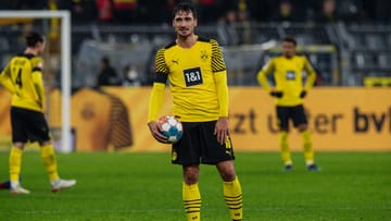 2:3 in einem mitreißenden Topspiel: Borussia Dortmund verliert den Liga-Gipfel gegen den FC Bayern. Trotzdem können sich einige BVB-Stars auszeichnen – nur einer steht völlig neben sich. Die Einzelkritik.