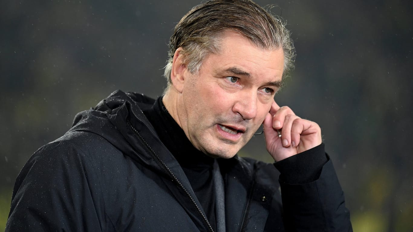Michael Zorc: Der Sportdirektor des BVB kritisiert Felix Zwayer.