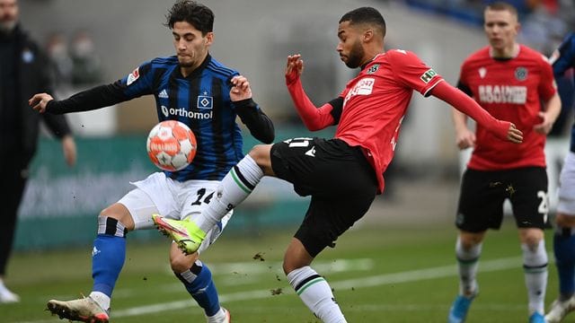 Ludovit Reis gegen Linton Maina