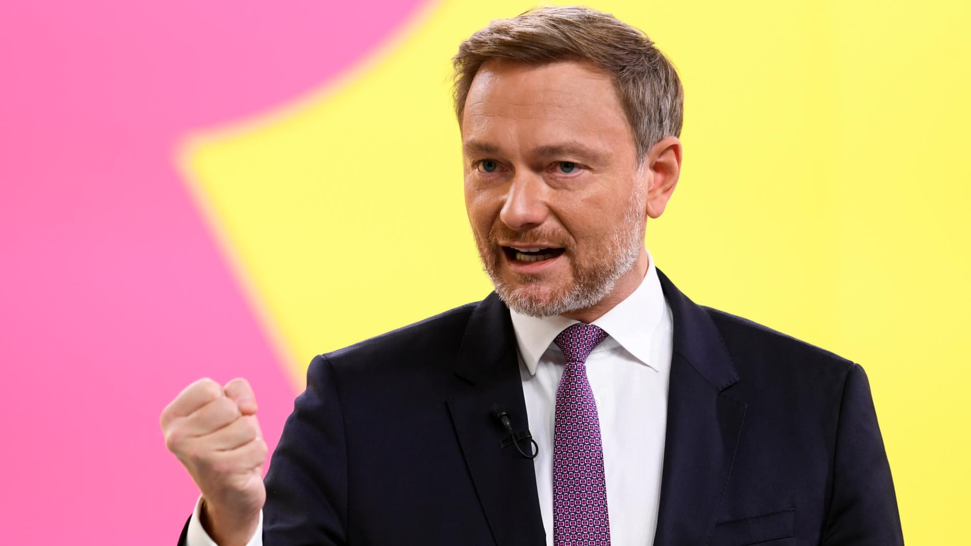 FDP-Chef Lindner: Er sieht in dem Koalitionsvertrag eine Übereinkunft für eine "Politik der Mitte".