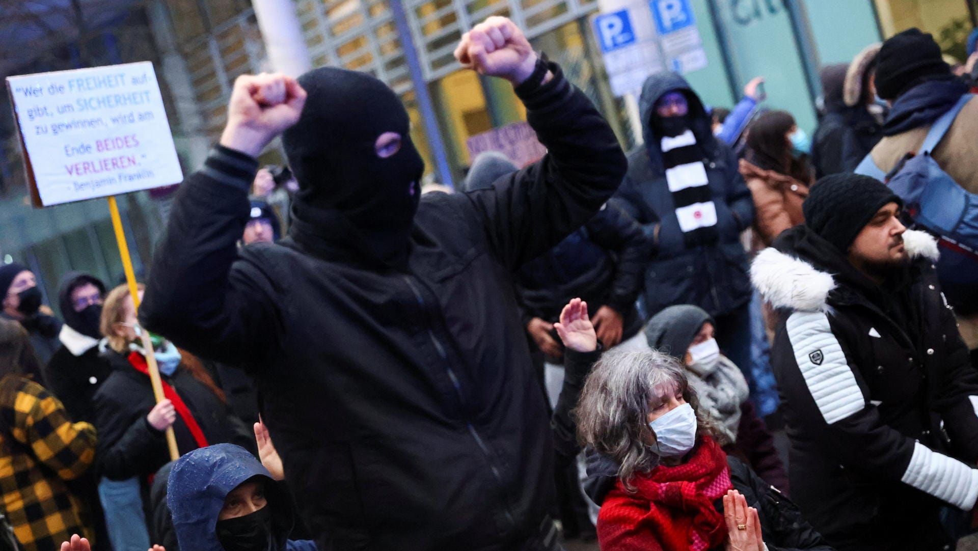 Protest gegen die Corona-Maßnahmen in Frankfurt: Am Wochenende kam es erneut an vielen Orten zu Protesten.