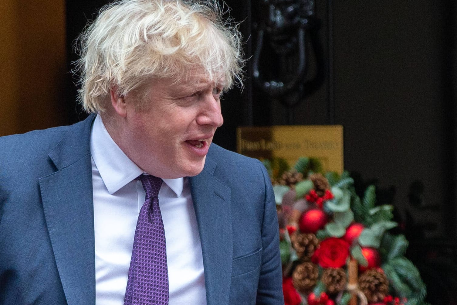 Boris Johnson vor seinem Dienstsitz in London (Archivbild): Der britische Premier hat Drogenkonsumenten den Kampf angesagt.