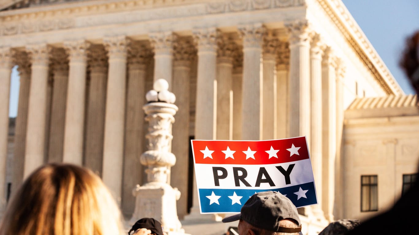 Oberster Gerichtshof in Washington: Die Proteste hören nicht auf.