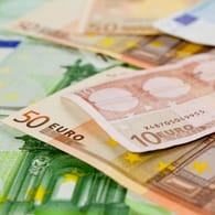 Altbekannt: Das Design der Euro-Banknoten ist seit zwanzig Jahren zurückhaltend, das könnte sich in Zukunft ändern.