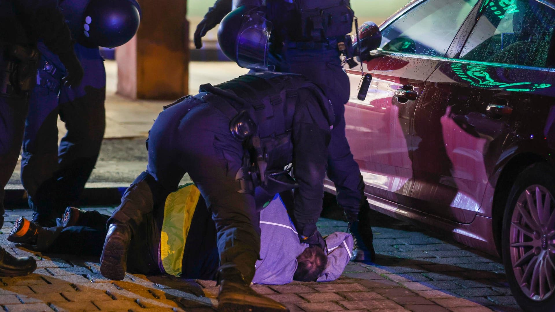 Chemnitz in Sachsen: Zahlreiche Menschen haben gegen die Corona-Maßnahmen protestiert.