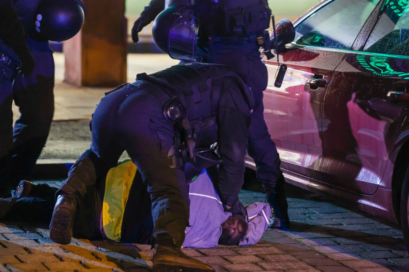 Chemnitz in Sachsen: Zahlreiche Menschen haben gegen die Corona-Maßnahmen protestiert.