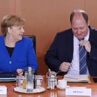 Angela Merkel und Helge Braun: Die beiden Politiker arbeiteten jahrelang Seite an Seite.