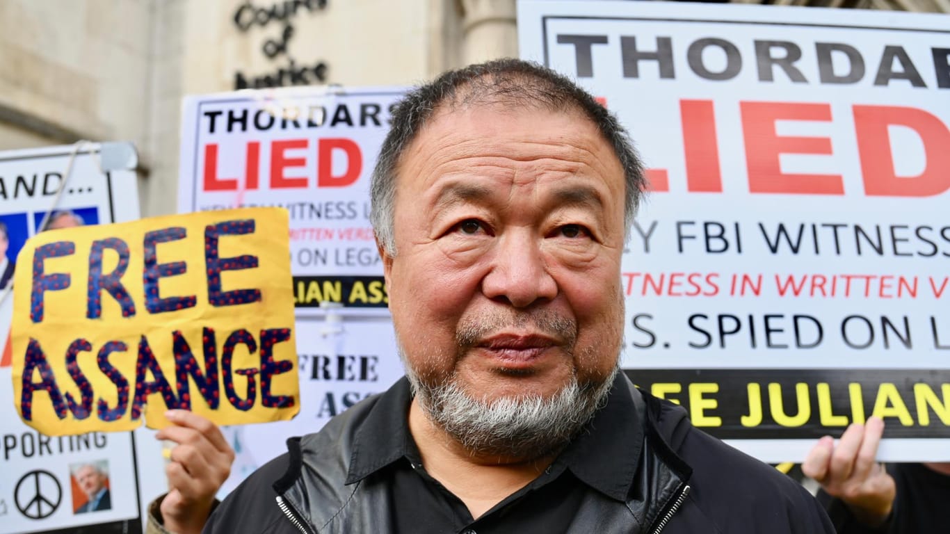 Demonstration zur Freilassung von Julian Assange: Ai Weiwei setzt sich für den Wikileaks-Gründer ein.