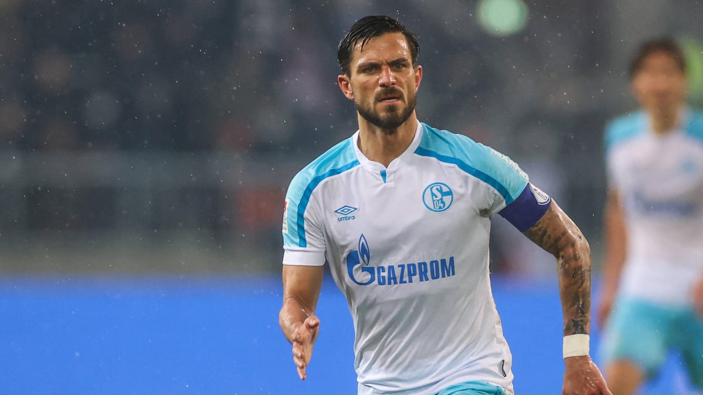 Steht seiner Mannschaft in diesem Kalenderjahr nicht mehr zur Verfügung: Schalke-Kapitän Danny Latza.