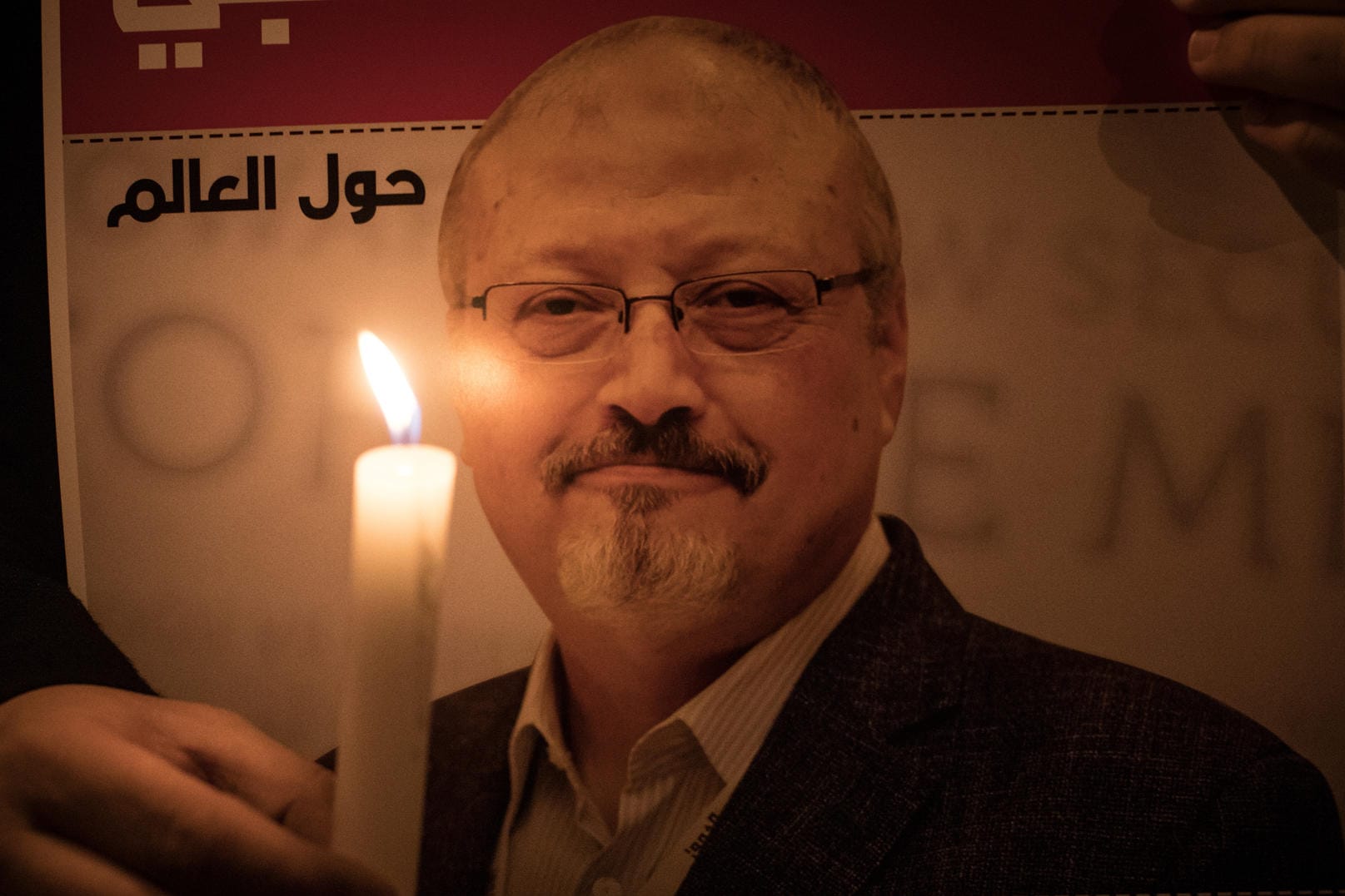 Ein Plakat mit dem Foto von Jamal Khashoggi (Archivbild): Der Journalist und Regierungskritiker wurde am 2. Oktober 2018 im saudiarabischen Konsulat in Istanbul ermordet.