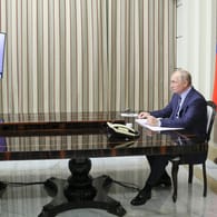 Video-Gipfel von Biden und Putin: Im Ukraine-Konflikt droht eine Eskalation.