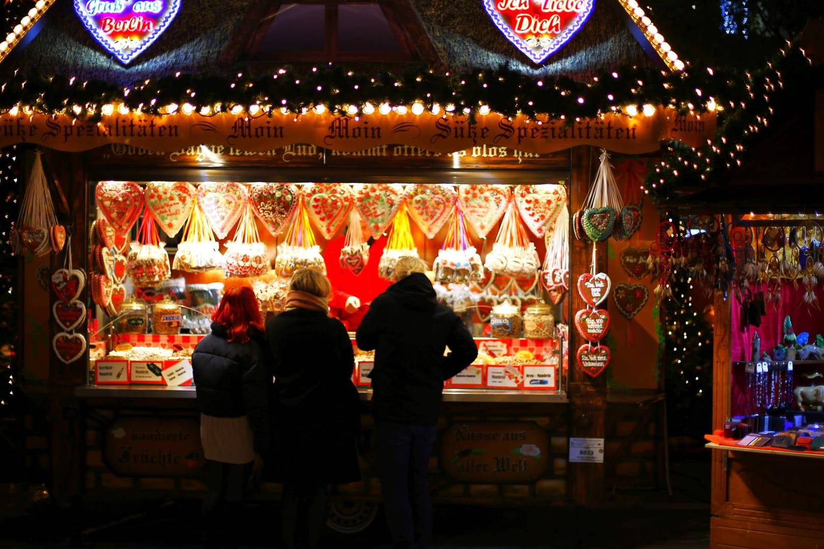 Weihnachtsmarkt in Berlin (Symbolfoto): Auf den Märkten der Stadt gilt 2G.