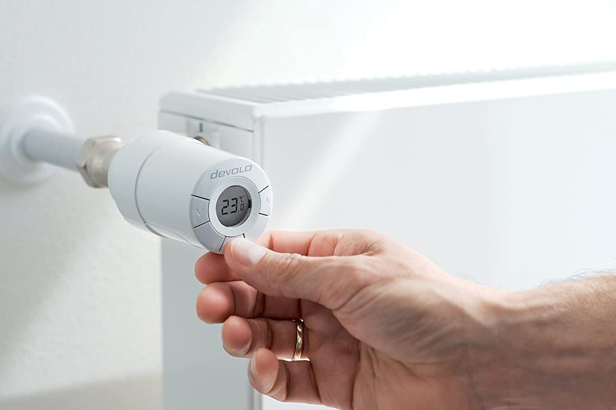 Deal-Highlight: Mit dem Heizkörperthermostat von Devolo können Sie Heizkosten und Energie sparen.