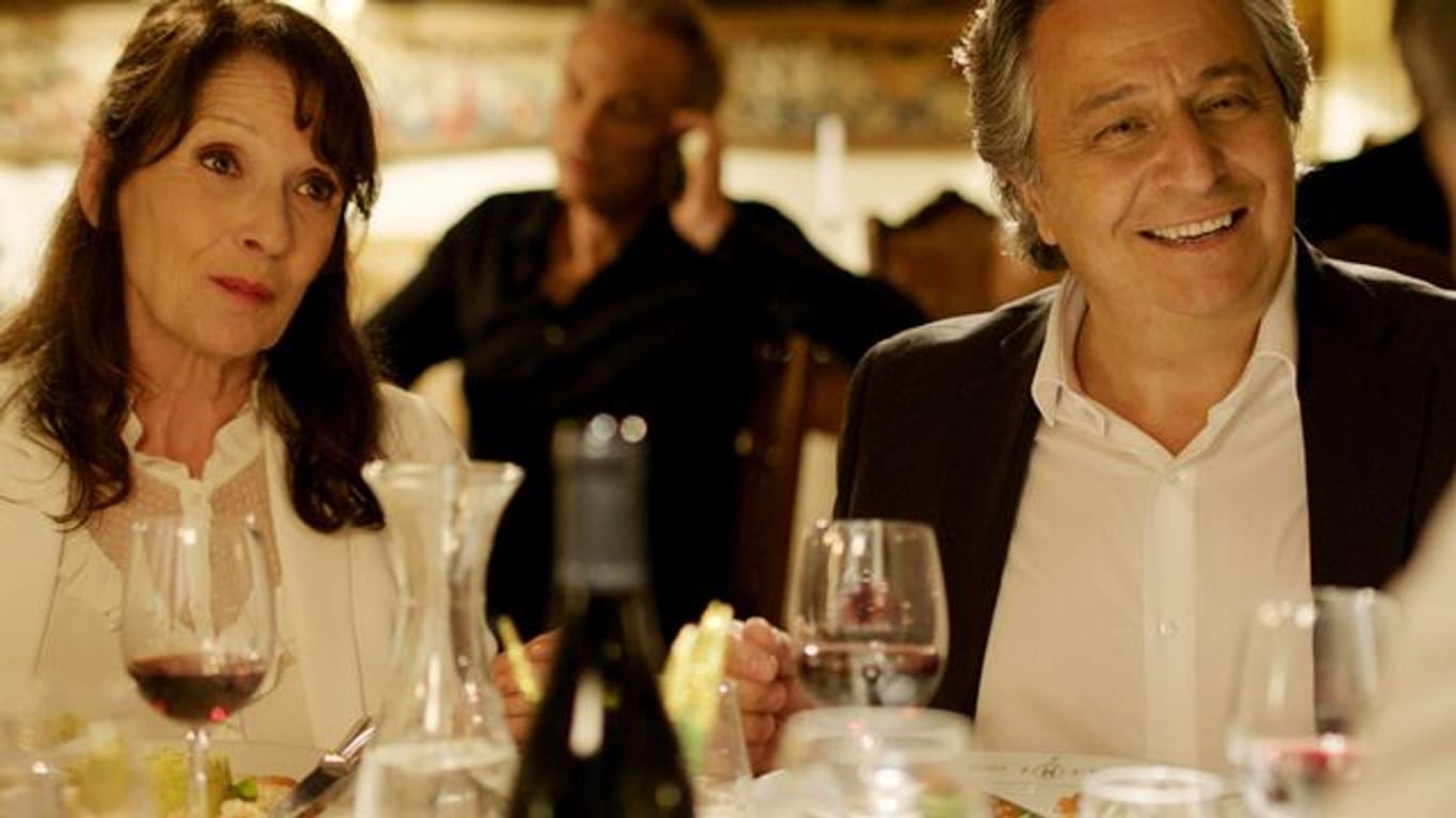 Claude Verneuil (Christian Clavier) und seine Frau Marie (Chantal Lauby) in einer Szene aus " Monsieur Claude 2".