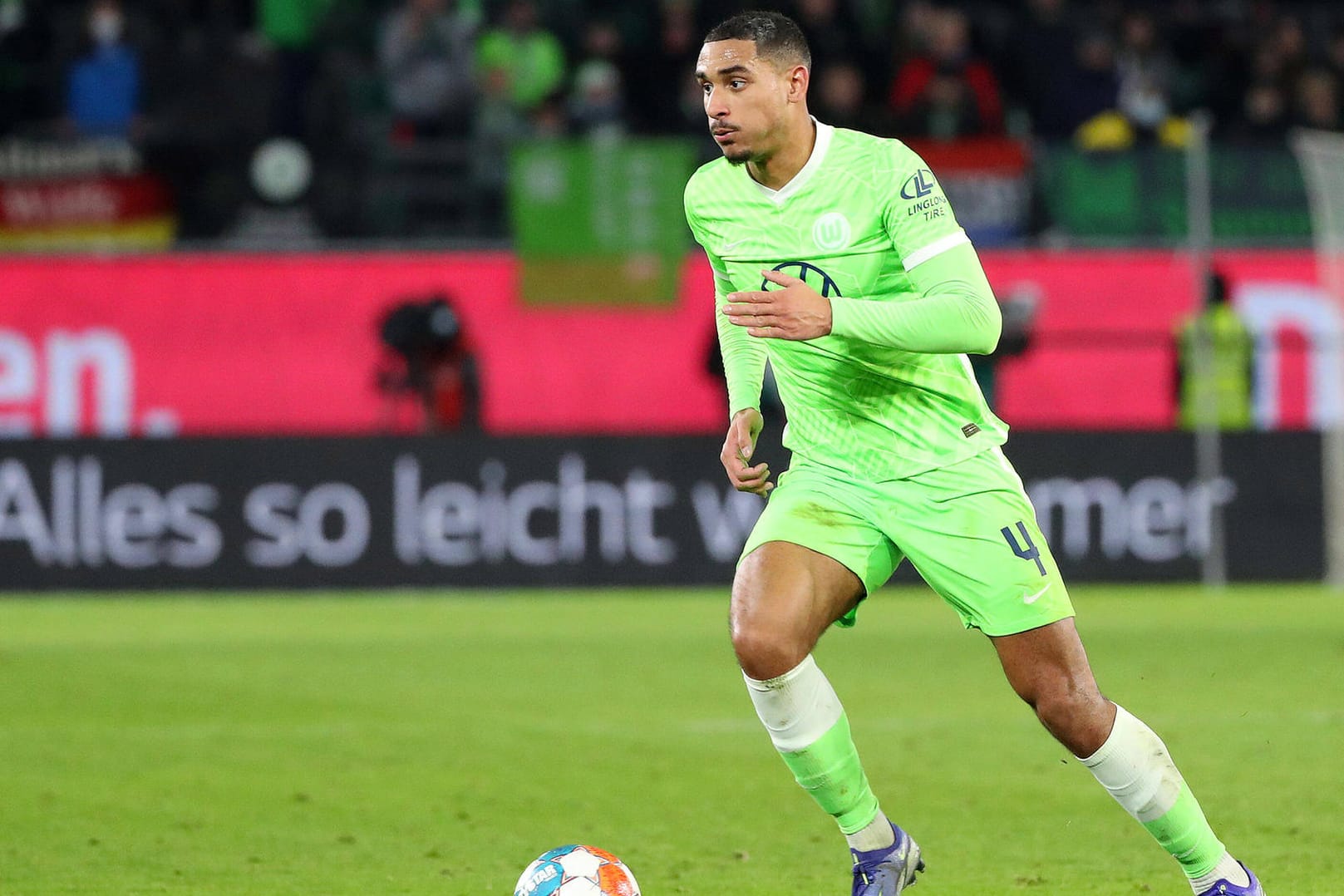 Maxence Lacroix: Der pfeilschnelle Verteidiger des VfL Wolfsburg wechselte im Sommer 2020 aus Sochaux zu den Niedersachsen.
