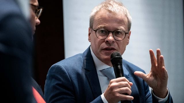 Möchte DFB-Chef werden: Peter Peters.