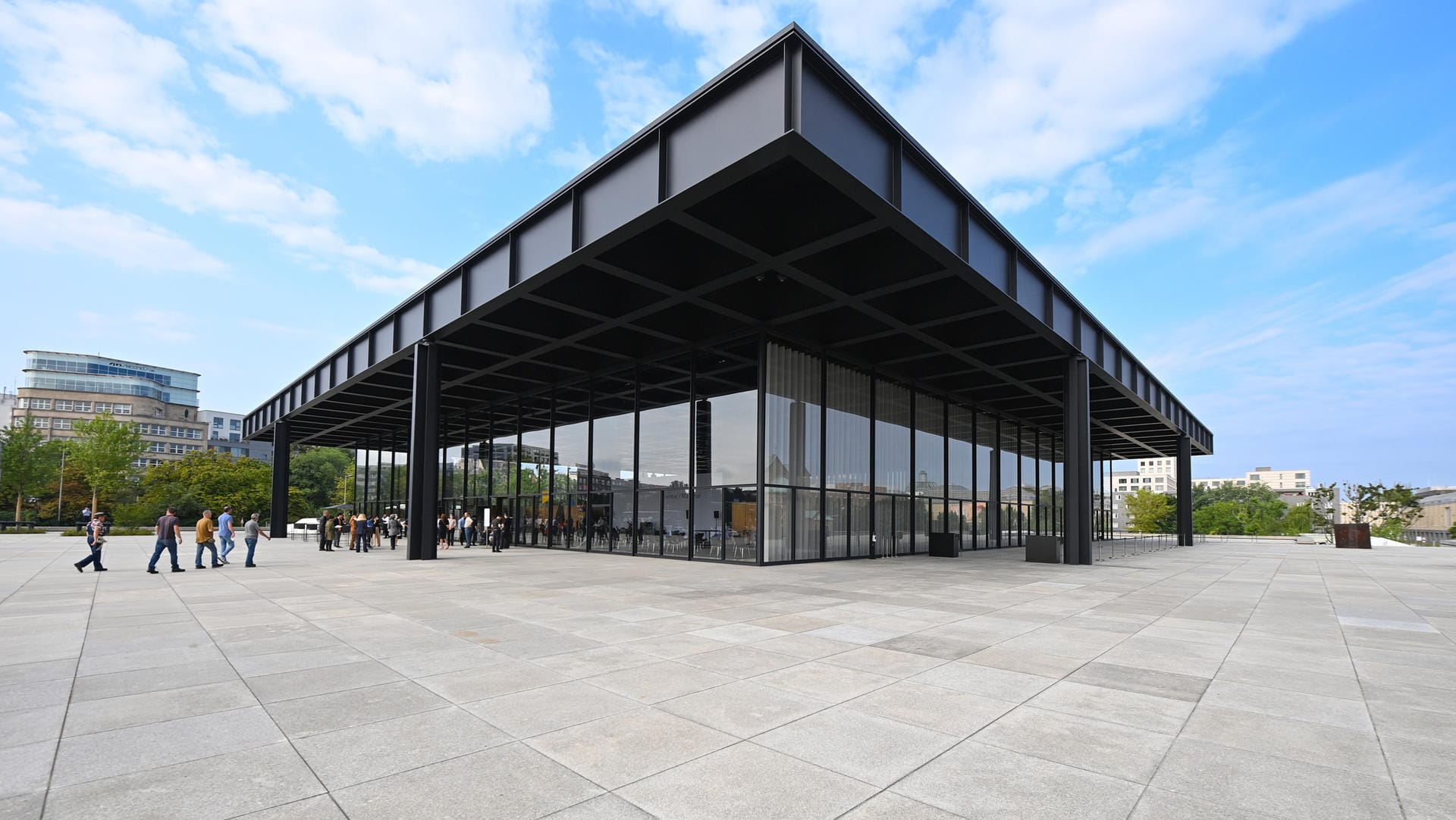 Neue Nationalgalerie in Berlin (Archivbild): Die sechsmonatige Ausstellung soll 2026 in der Neuen Nationalgalerie stattfinden. Neue Nationalgalerie in Berlin (Archivbild): Die sechsmonatige Ausstellung soll 2026 in der Neuen Nationalgalerie stattfinden.