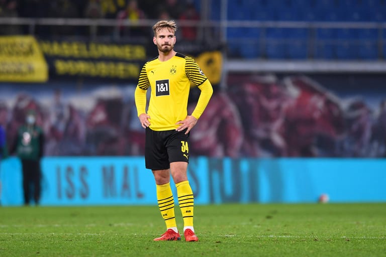 Marin Pongracic (inzwischen bei Borussia Dortmund) klagte Anfang Januar 2021 in einem Spiel mit dem VfL Wolfsburg gegen Union Berlin über Atemprobleme, brauchte bereits nach 15 Minuten eine Unterbrechung. Im November des Vorjahres war er an Covid-19 erkrankt und musste daher mehrere Wochen pausieren.