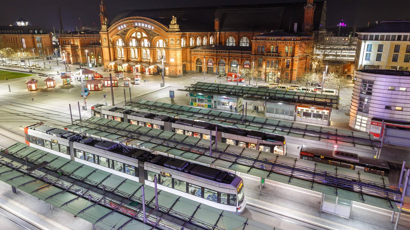 Der Hauptbahnhof in Bremen (Archivbild): Hier wurde bereits eine Waffenverbotszone errichtet.