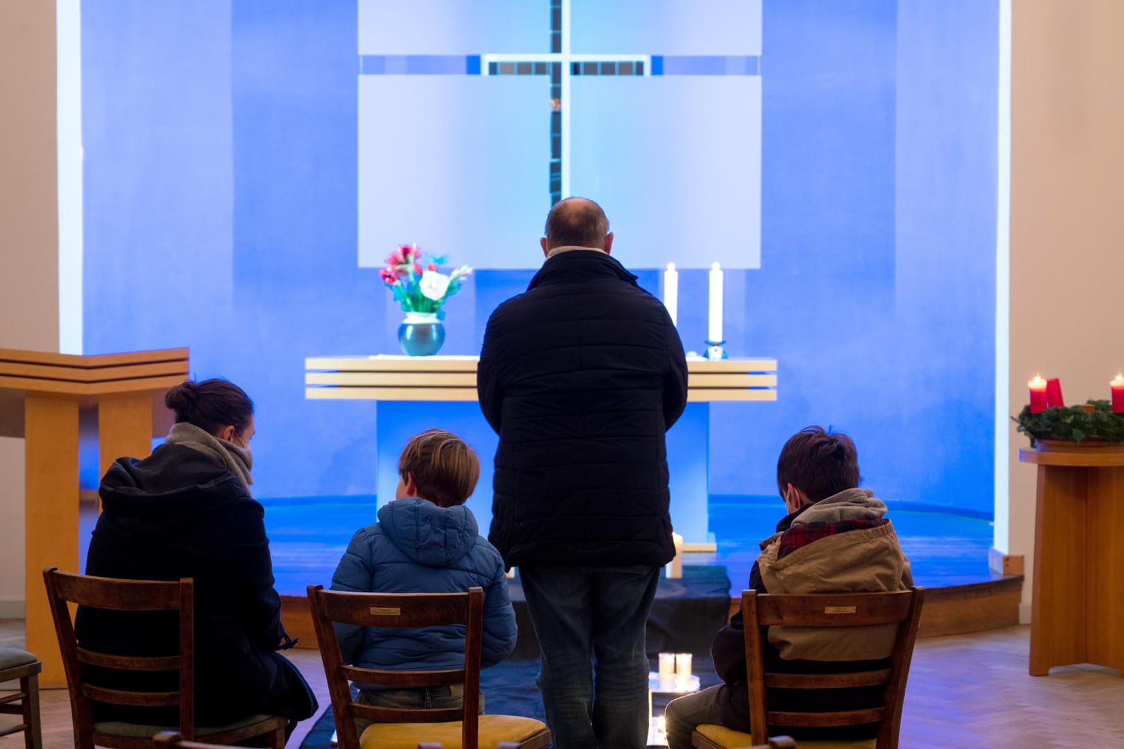 Gedenkveranstaltung in einer evangelischen Kirche im Ortsteil Senzig: Anwohner und Freunde können bei der Veranstaltung zusammenkommen.