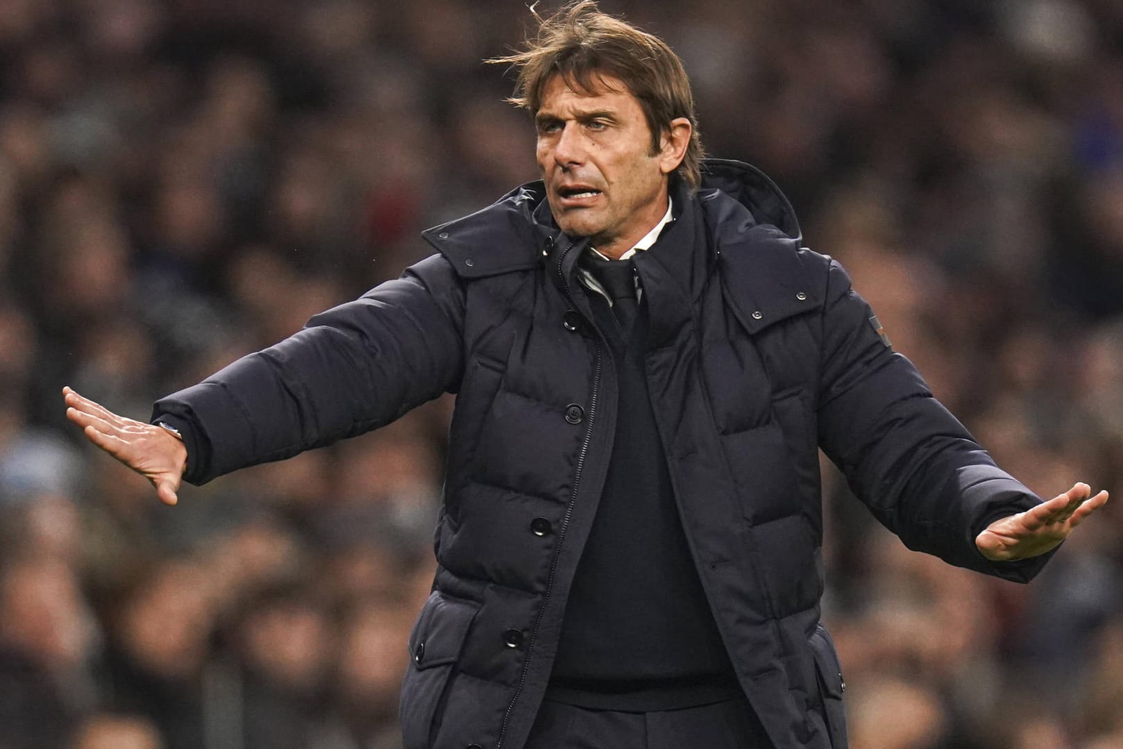 Kann auch am Wochenende mit seiner Mannschaft nicht antreten: Tottenham-Coach Antonio Conte.
