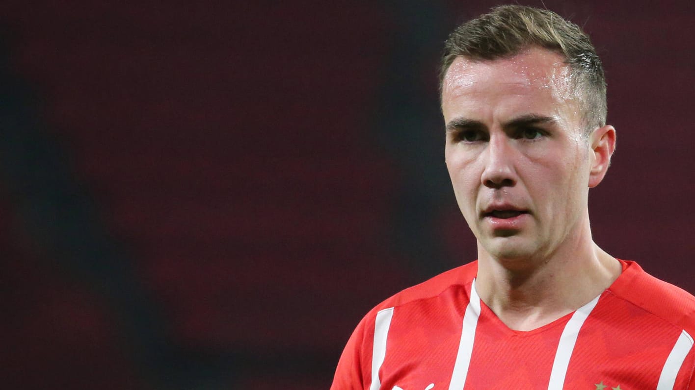 Muss im kommenden Jahr in der Conference League spielen: Mario Götze mit der PSV Eindhoven.