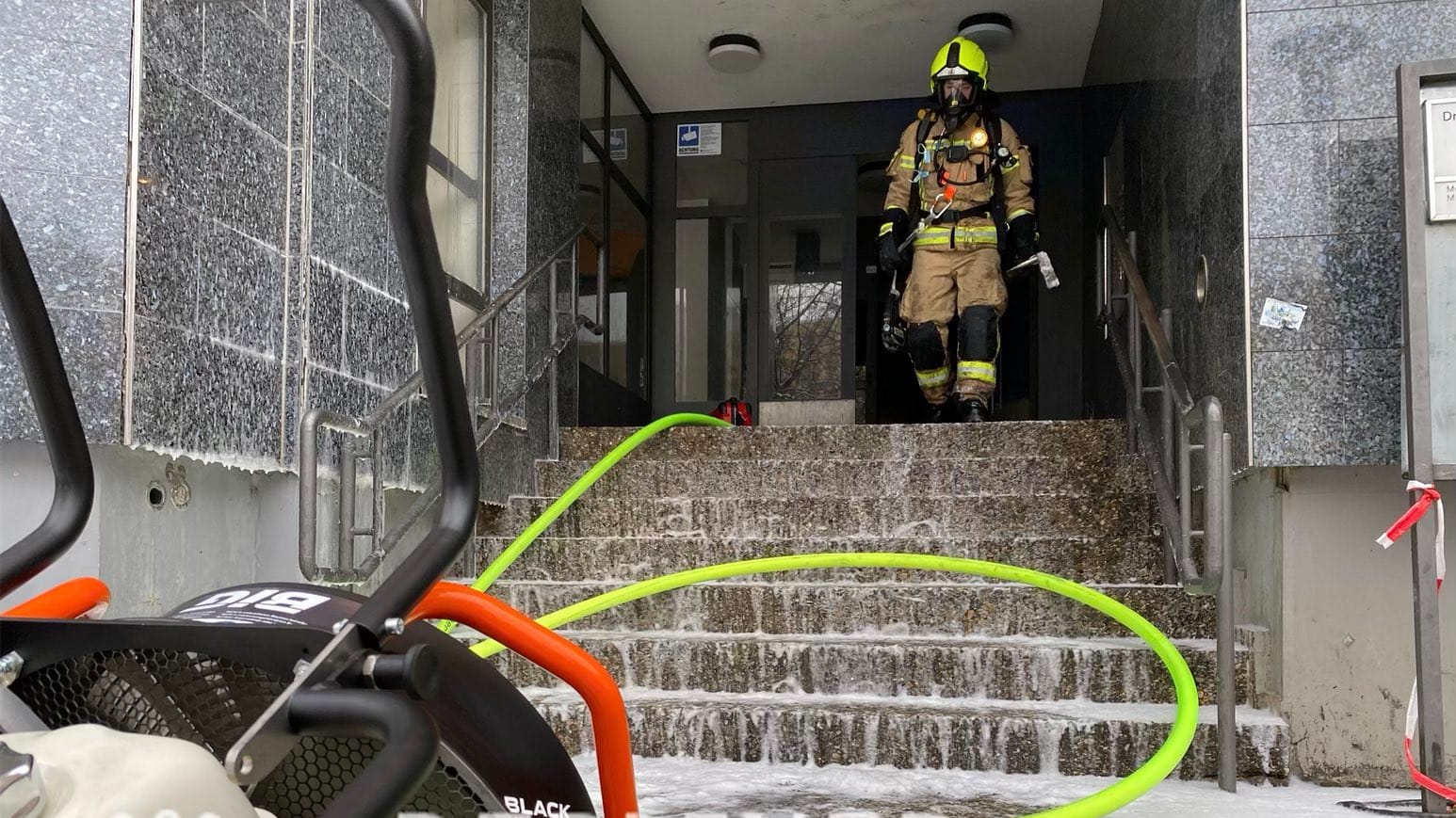 Einsatz in Spandau: Die Feuerwehr konnte den Brand unter Kontrolle bringen.