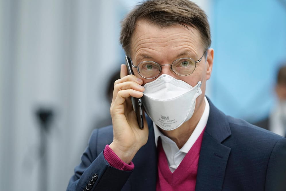 Karl Lauterbach (SPD): Der Bundesminister für Gesundheit warnt vor der Omikron-Variante.