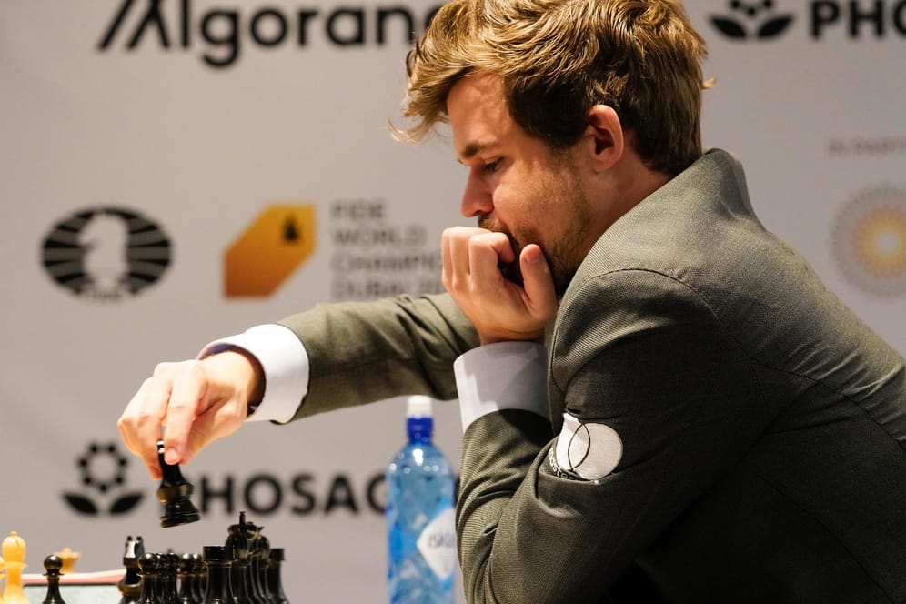 Alter und neuer Schachweltmeister: Magnus Carlsen.