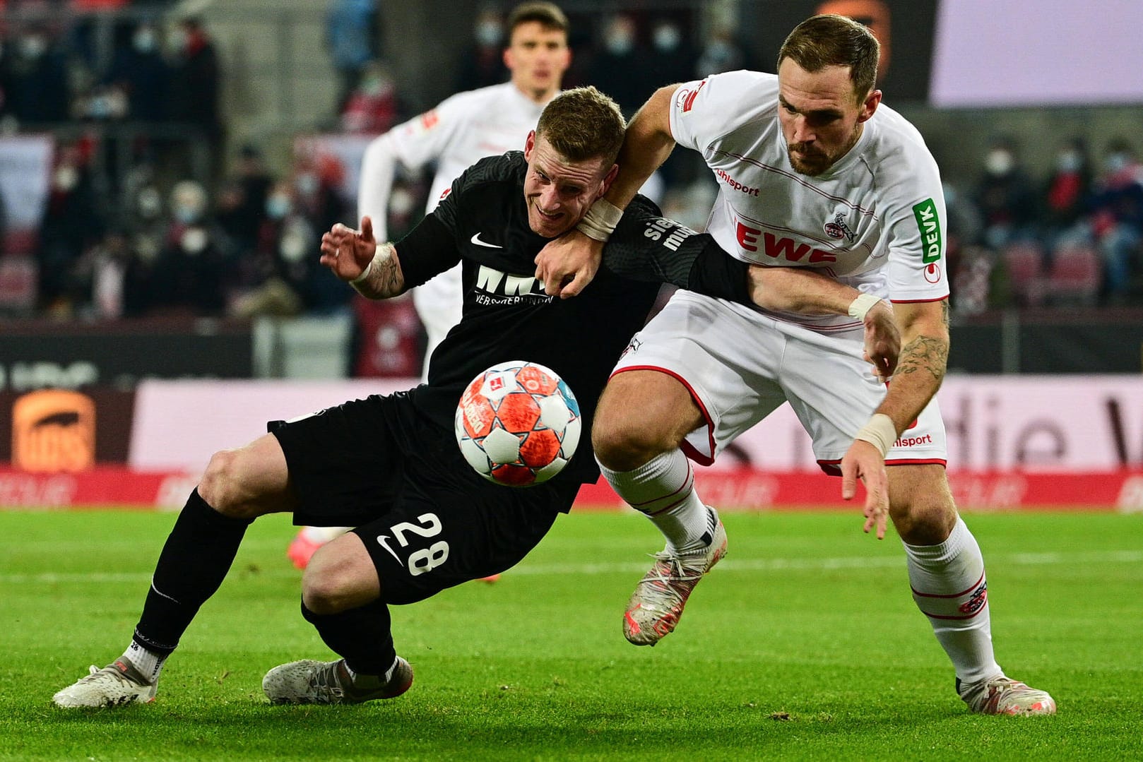 Um jeden Ball gekämpft und dann noch getroffen: Augsburgs André Hahn.