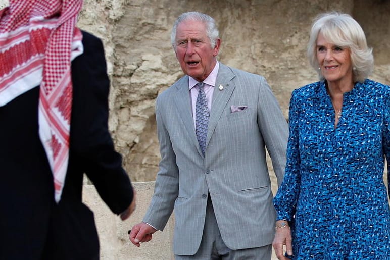 Charles und Camilla: Das Paar hat seine Weihnachtskarten fertig und siehe da – das Motiv überrascht in diesem Jahr.