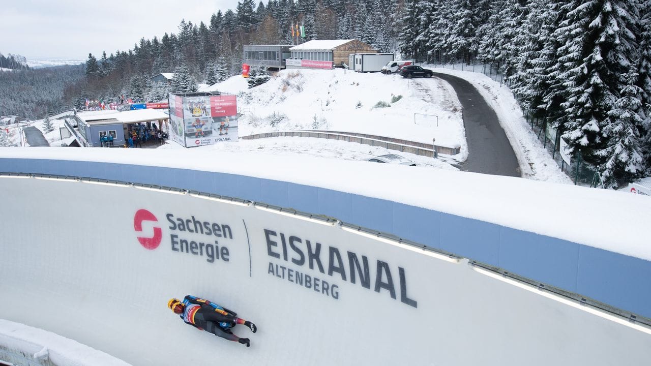 Die Doppelsitzer Toni Eggert und Sascha Benecken haben beim Rodel-Weltcup in Altenberg erneut den Sieg knapp verpasst. Die Doppelsitzer Toni Eggert und Sascha Benecken haben beim Rodel-Weltcup in Altenberg erneut den Sieg knapp verpasst.