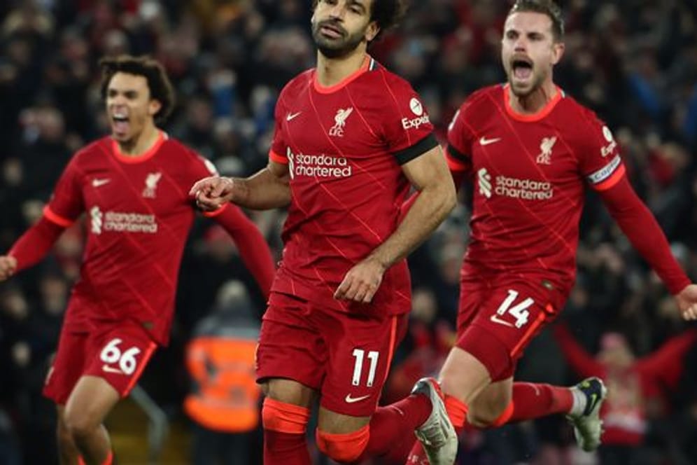 Mohamed Salah von Liverpool feiert den ersten Treffer seiner Mannschaft.