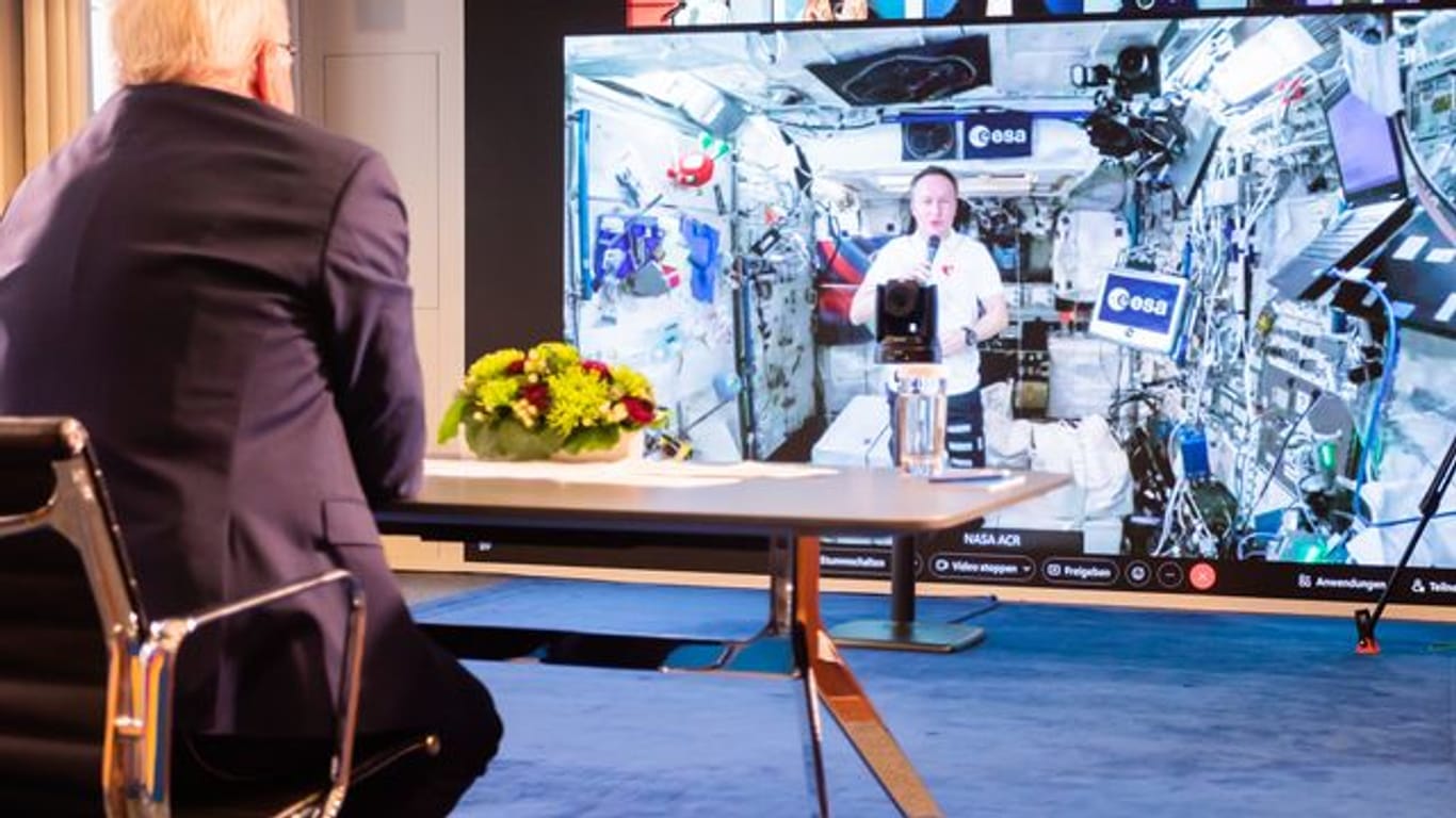 Live-Schalte zu Matthias Maurer auf der ISS