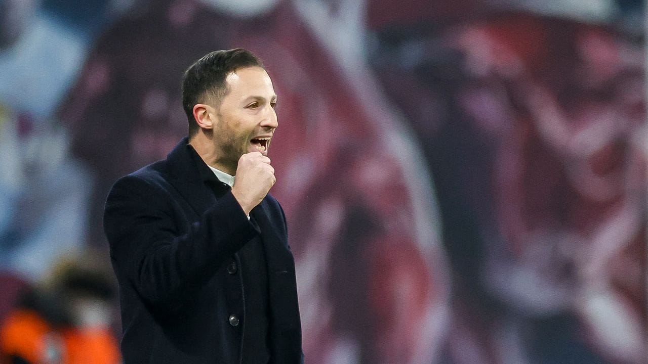 Leipzigs neuer Trainer Domenico Tedesco feierte einen gelungenen Einstand. Leipzigs neuer Trainer Domenico Tedesco feierte einen gelungenen Einstand.