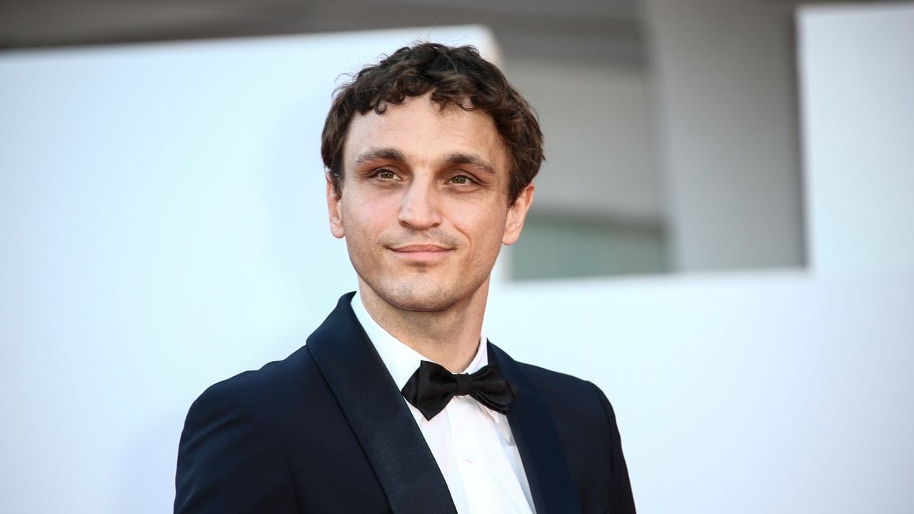 Der deutsche Schauspieler Franz Rogowski bei einer Premierenfeier in Venedig (Archivbild). Der deutsche Schauspieler Franz Rogowski bei einer Premierenfeier in Venedig (Archivbild).