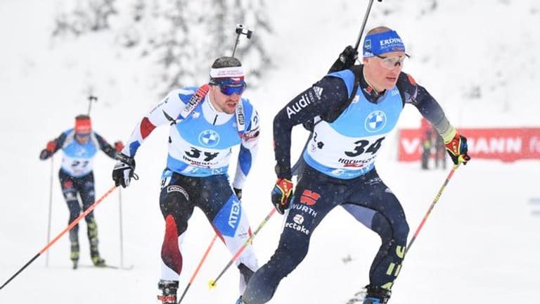 Im Biathlon steht bei den Herren die Staffel auf dem Programm.
