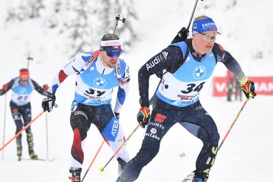 Im Biathlon steht bei den Herren die Staffel auf dem Programm.